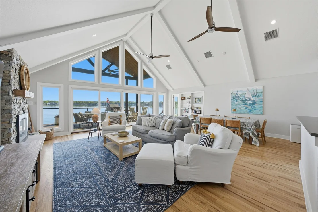 Photo of 648 Enchanted Isles Drive