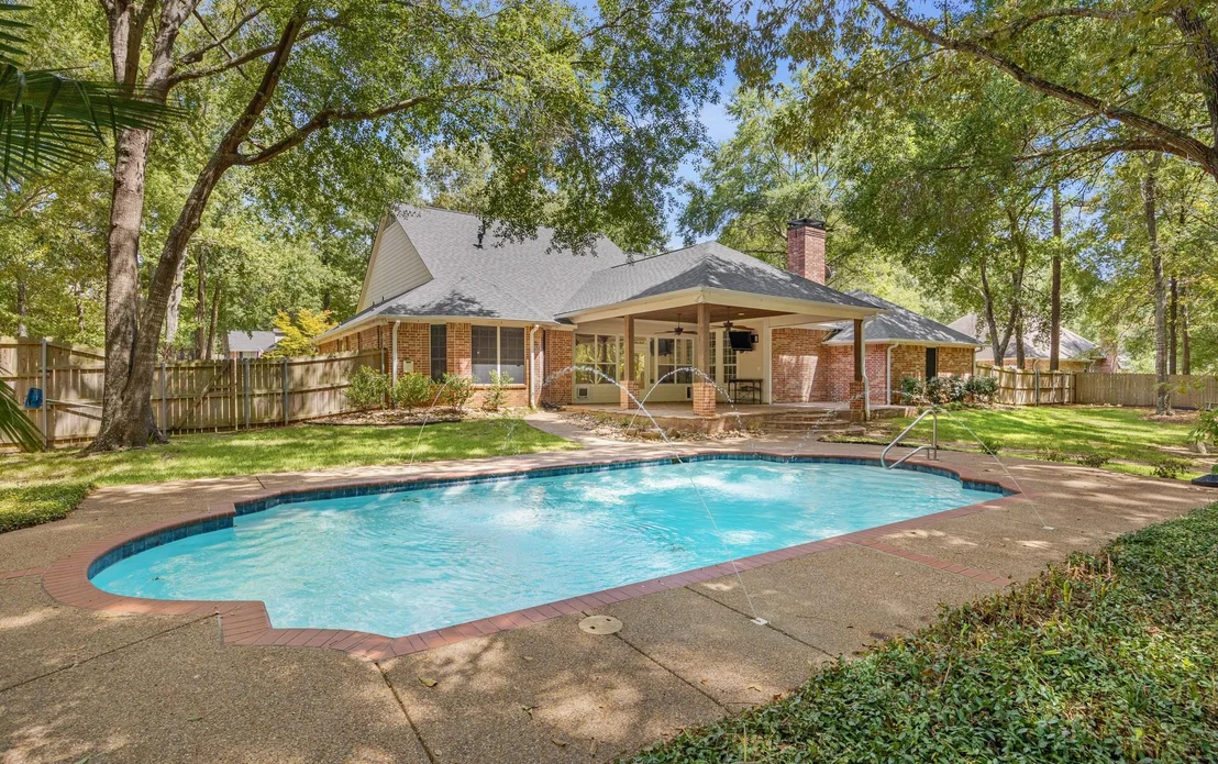 Photo of 17820 Oak Forest Drive
