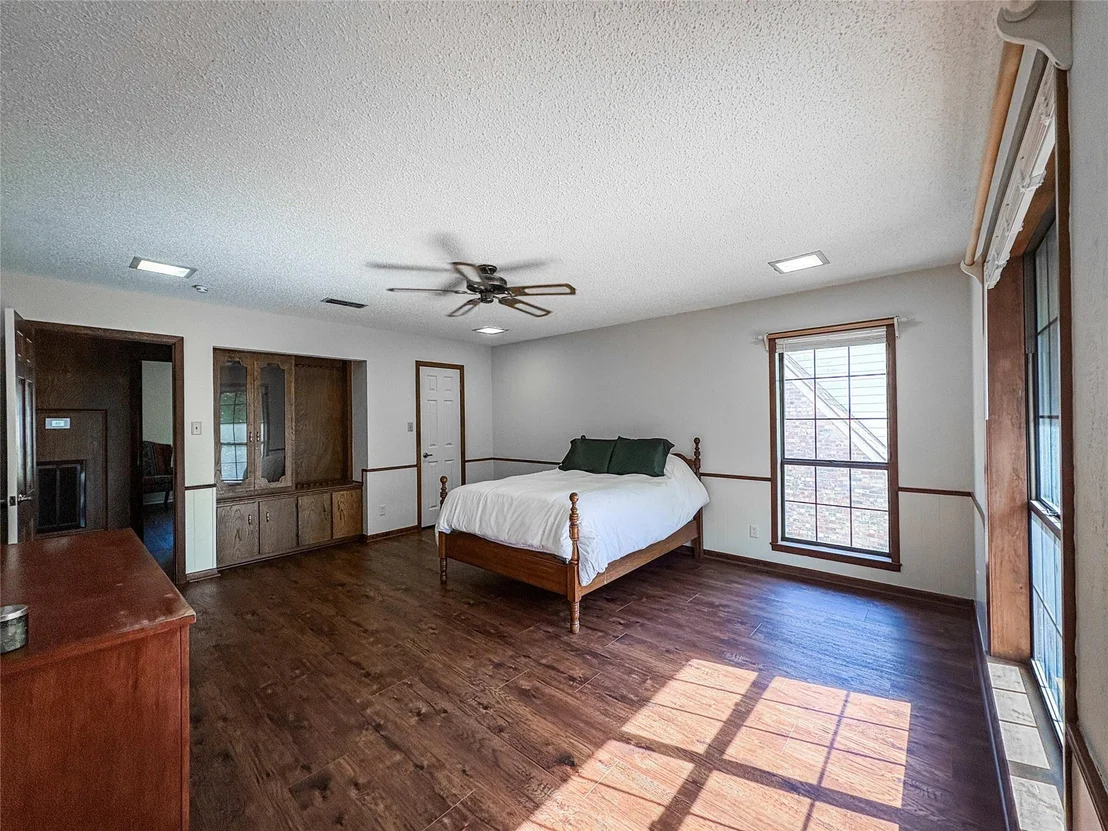 Photo of 802 Circle Drive