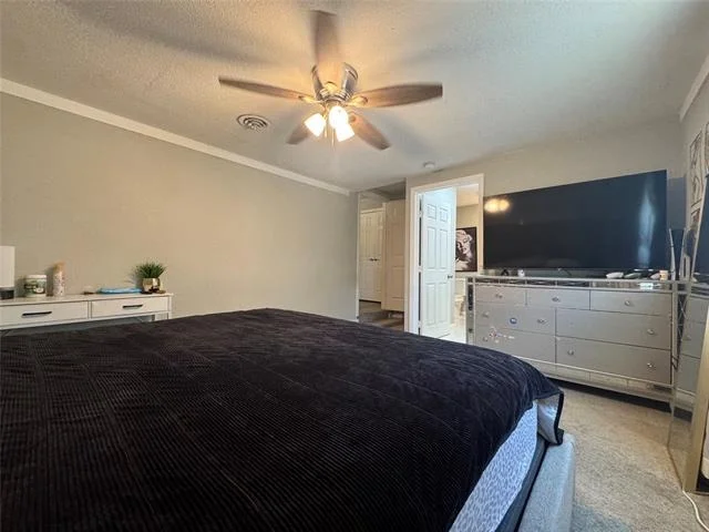 Photo of 105 S Lakeview Drive