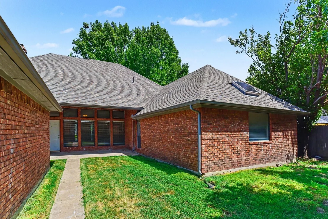 Photo of 8306 Navigation Drive