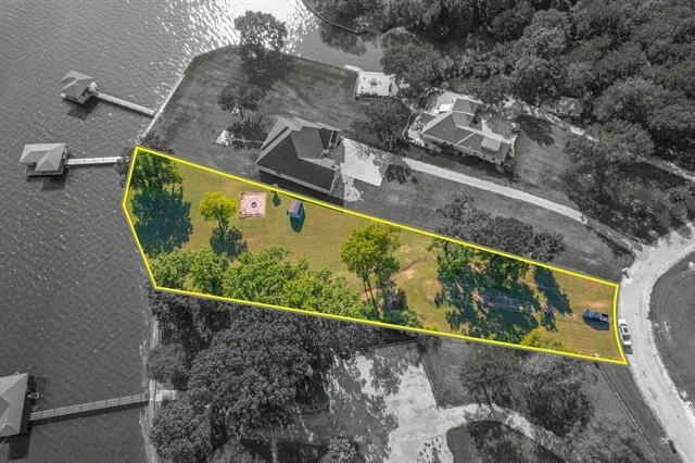 Photo of 626 Bay View Drive