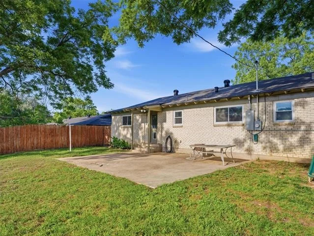 Photo of 825 Lee Drive
