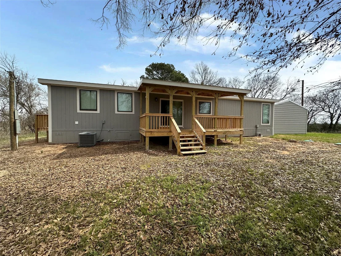 Photo of 2072 N State Highway 37