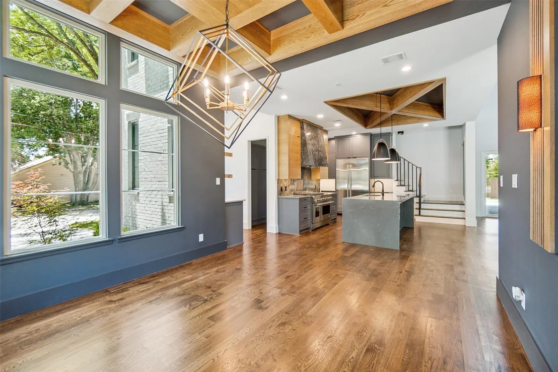 Photo of 9317 Redondo Drive