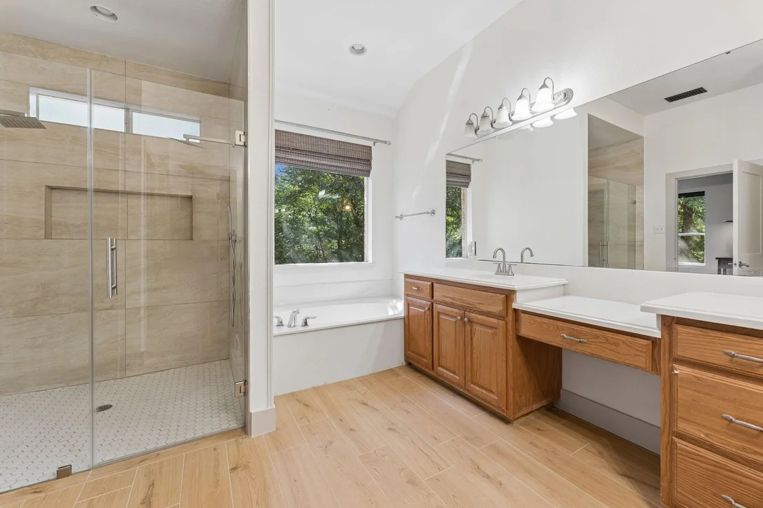 Photo of 3884 County Road 401