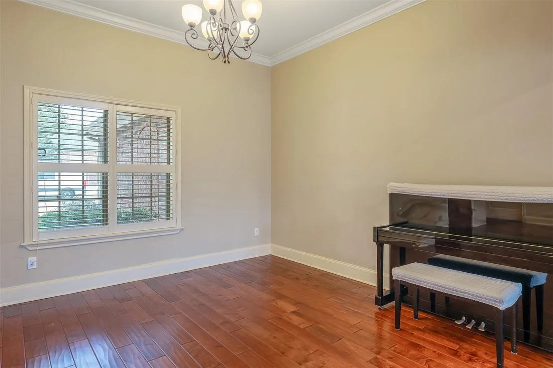Photo of 6526 Ashmore