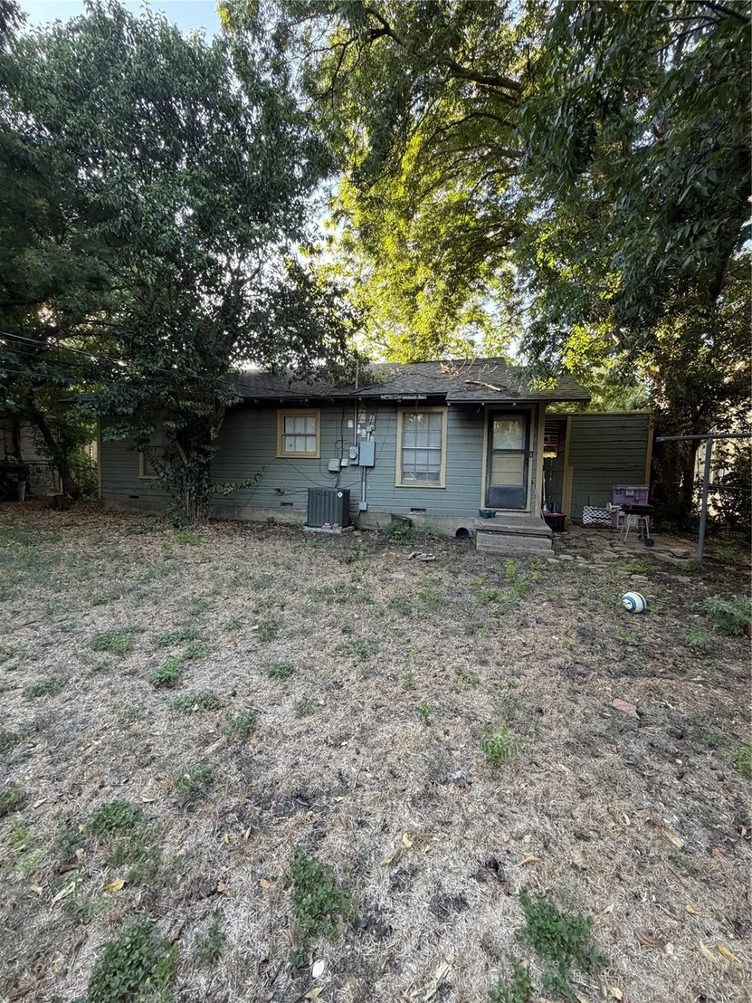 Photo of 3920 Leland Avenue