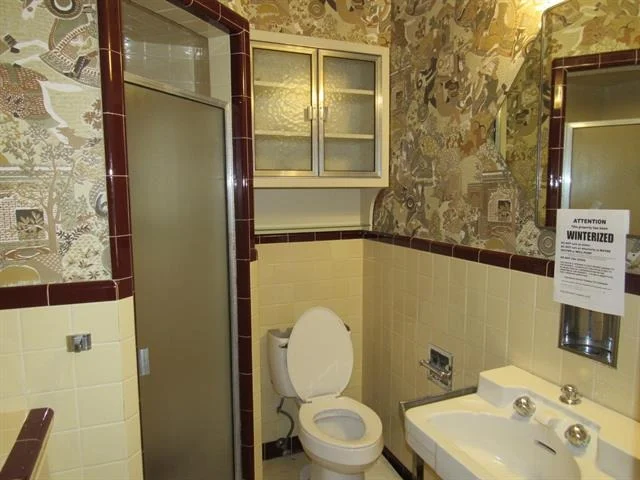 Photo of 3300 Oakridge Lane