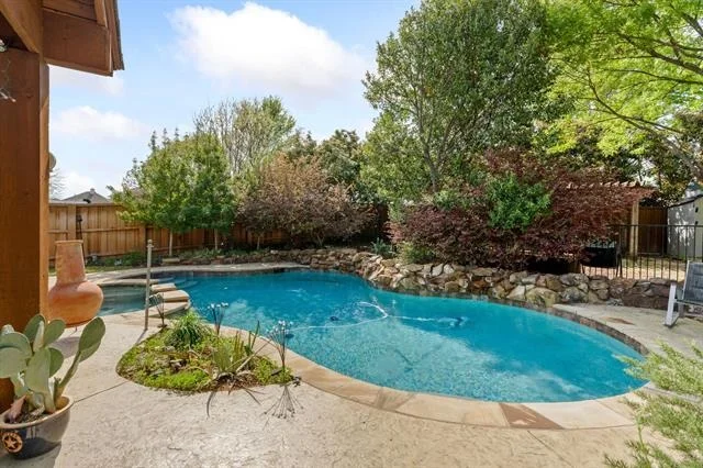 Photo of 416 Love Bird Lane