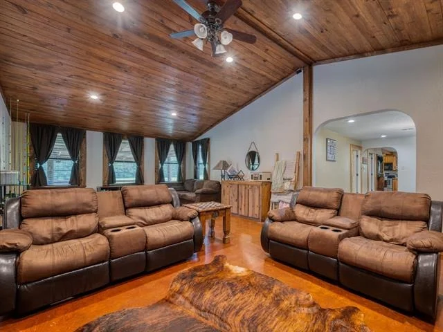 Photo of 4240 County Road 2107