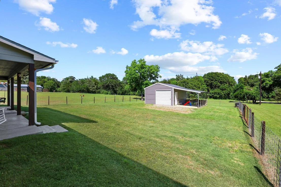 Photo of 2658 Oak Ridge Road