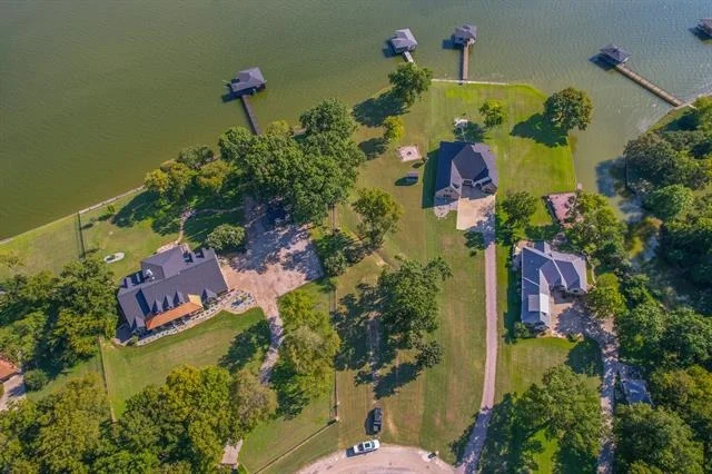 Photo of 626 Bay View Drive
