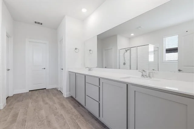 Photo of 10421 Table Bluff Street