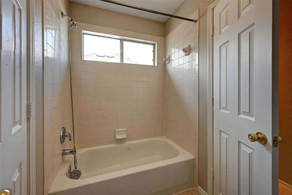 Photo of 7500 Parkgate Drive