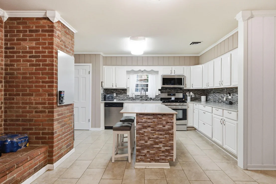 Photo of 1316 Pine Hill Drive