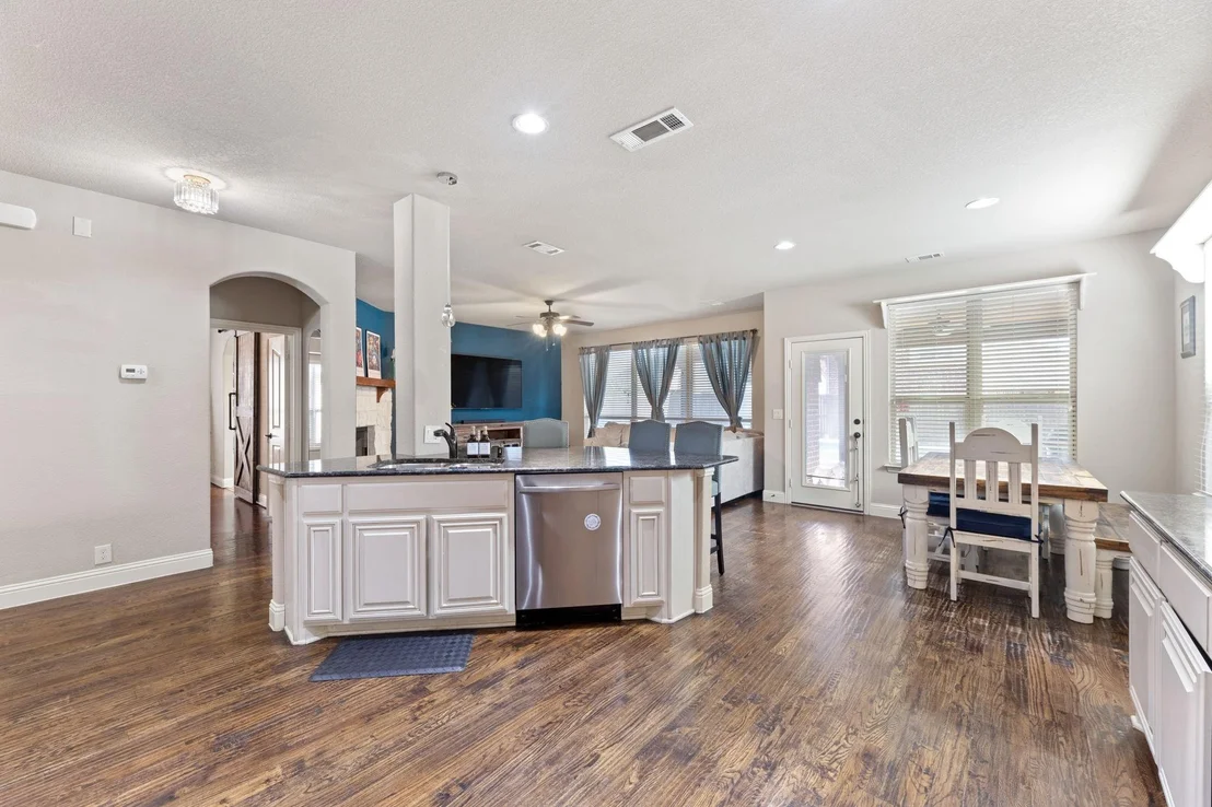 Photo of 724 Marietta Lane