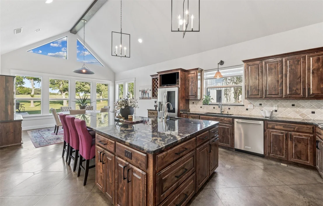 Photo of 492 County Road 4387
