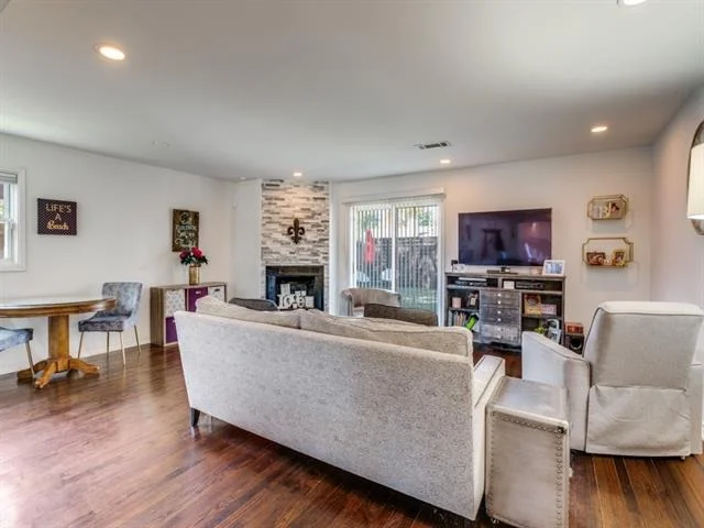 Photo of 3333 High Lark Drive