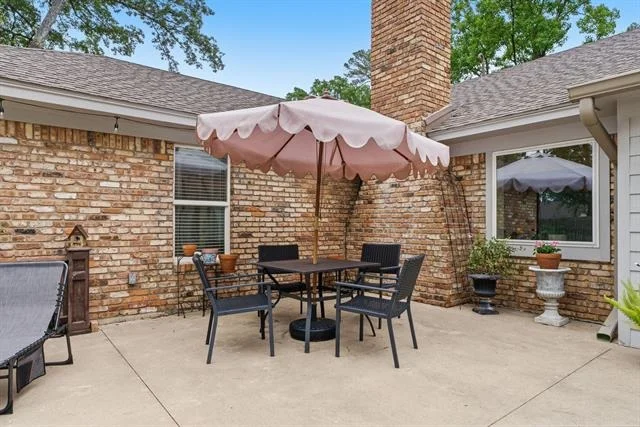 Photo of 8229 Columbia Drive