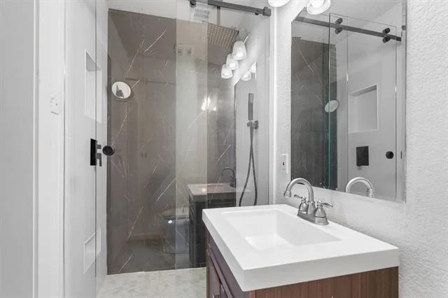 Photo of 316 W 3rd Street