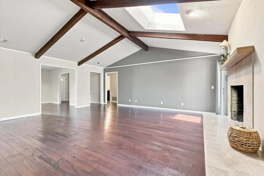 Photo of 2525 Eucalyptus Drive