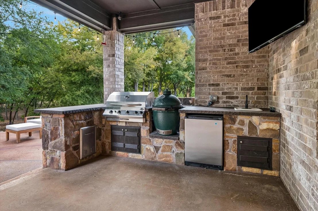 Photo of 512 Clear Vista Drive