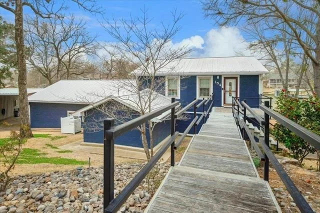 Photo of 154 Bayside Circle