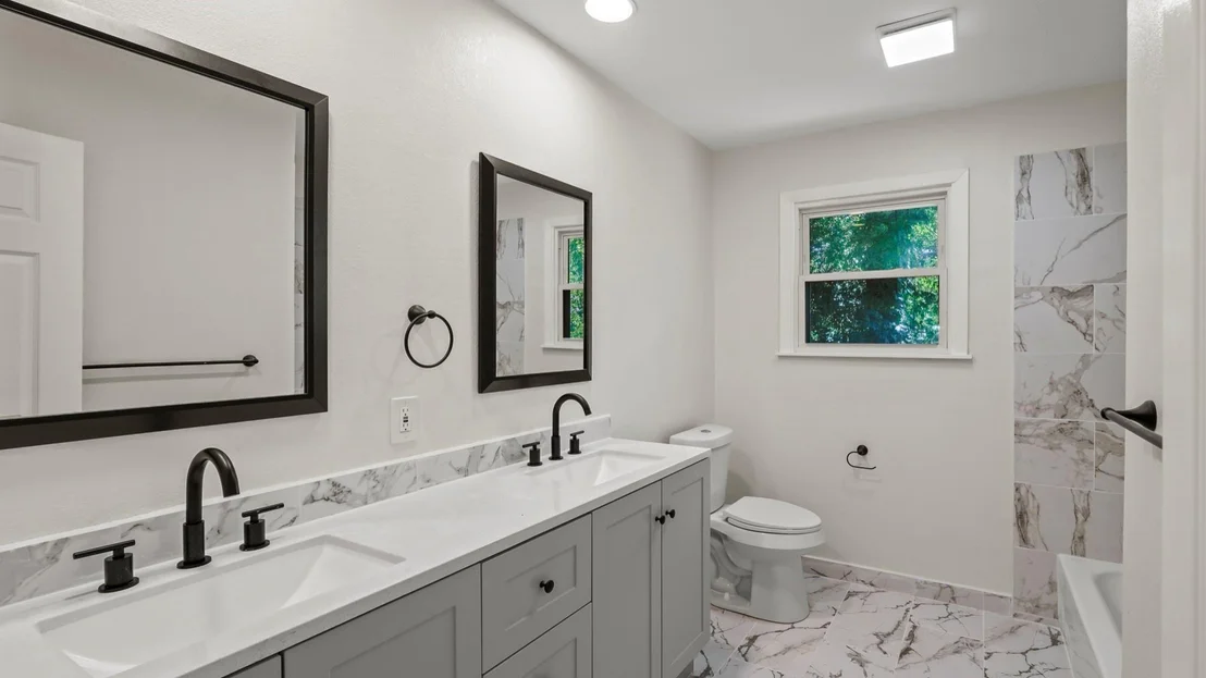 Photo of 4600 Robinwood Drive