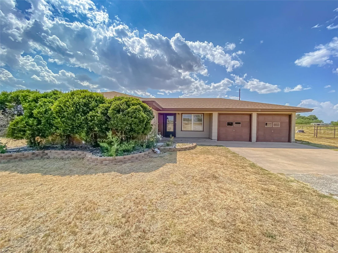Photo of 520 Greenfield Road