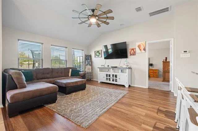 Photo of 740 W Bend Boulevard