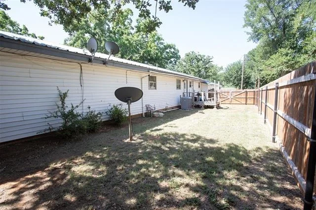 Photo of 1430 Point Road