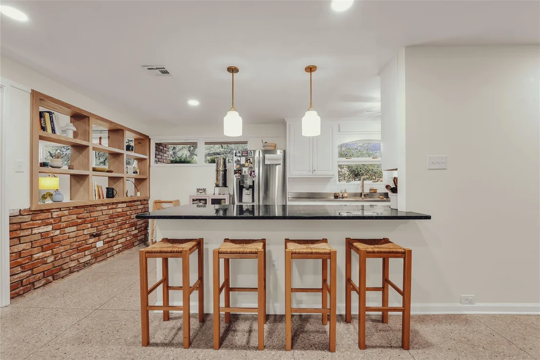 Photo of 2112 Gregory Lane
