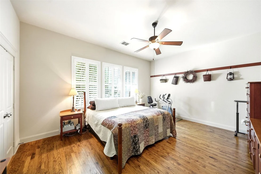 Photo of 7205 Darrow Drive