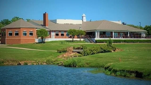 Photo of 1604 Knoll Ridge Circle