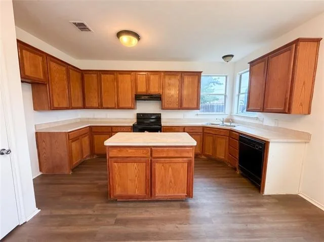 Photo of 1100 Whispering Meadows