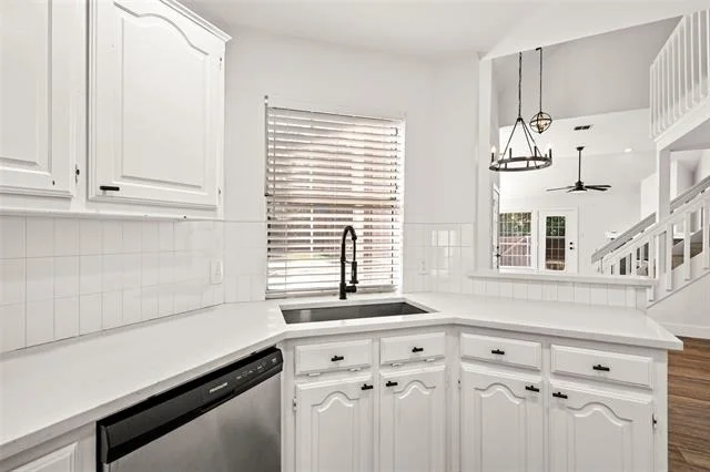 Photo of 381 Arbor Lane