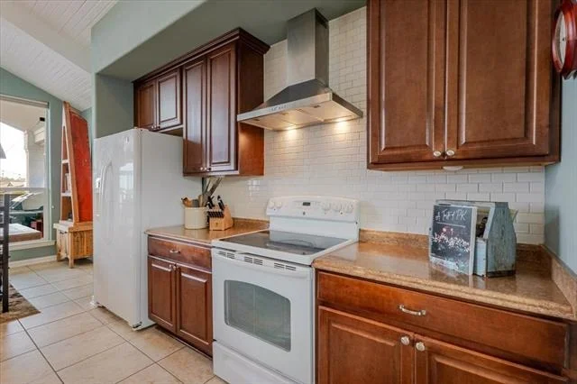 Photo of 1002 Cedar Drive