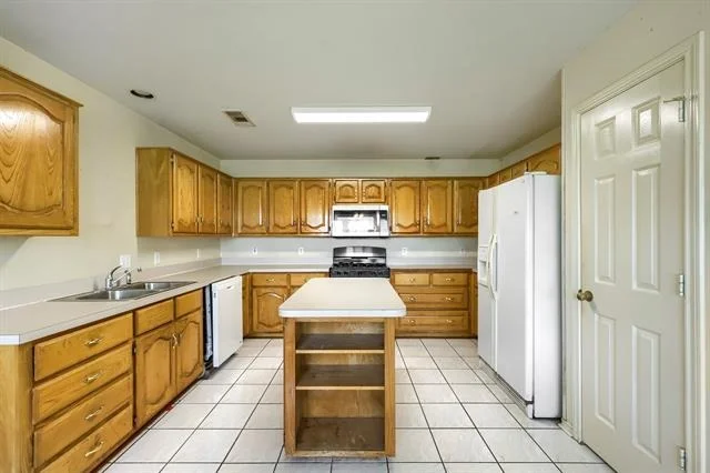 Photo of 16018 University Drive
