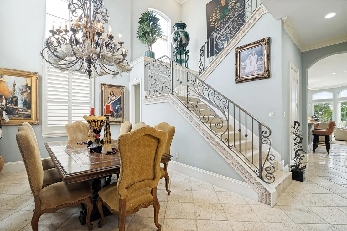 Photo of 5528 Gleneagles Drive