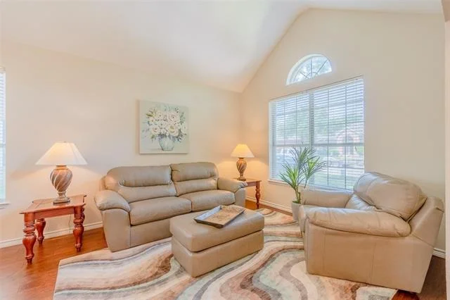 Photo of 5305 Summit Knoll Trail