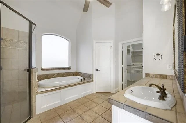 Photo of 1501 Willow Tree Drive