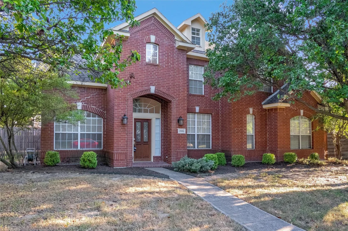 Photo of 2106 Hillside Drive