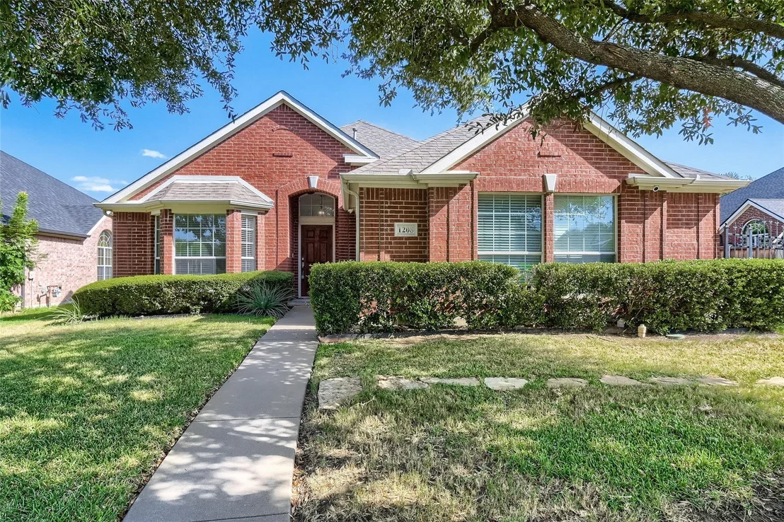Photo of 1208 Dover Heights Trail
