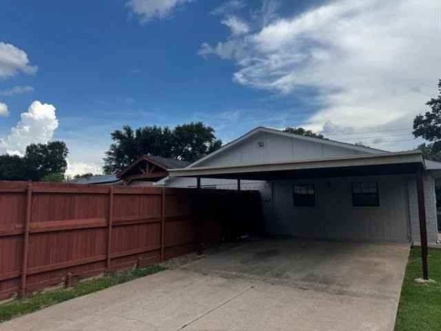 Photo of 1029 Cross Bend Road