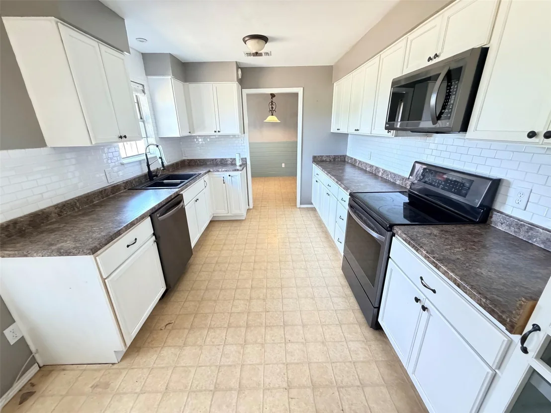 Photo of 1223 Yowell Road