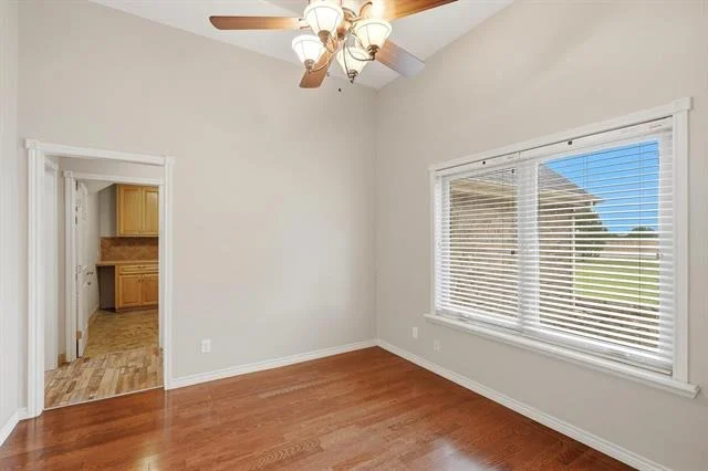 Photo of 165 Sanford Lane