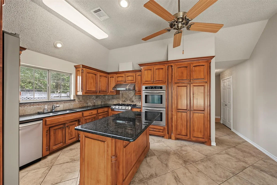 Photo of 1500 Arrowhead Drive