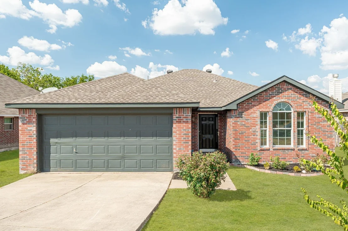 Photo of 412 Harvard Drive