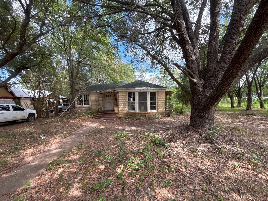 Photo of 212 Sunset Avenue